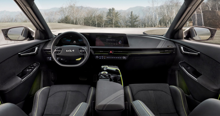 Kia EV6 ra mắt tại Mỹ với phạm vi di chuyển hơn 480km: bản GT tăng tốc nhanh hơn Porsche Taycan