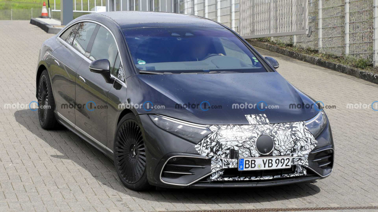 Ảnh thực tế Mercedes-AMG EQS 2022: đối thủ của Tesla Model S Plaid