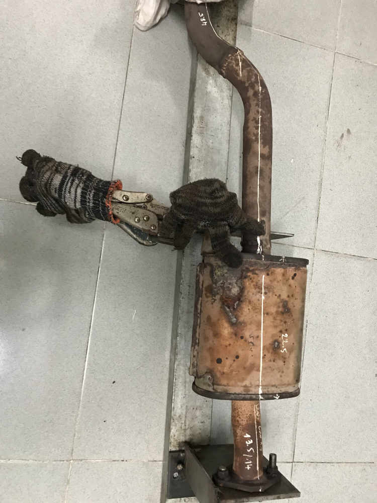Xin hỏi tiệm Hàn Pô xe Camry đời 1995 Xin hỏi tiệm Hàn Pô xe Camry đời 1995