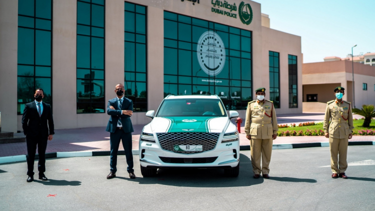 2021-genesis-gv80-dubai-police-2.jpg