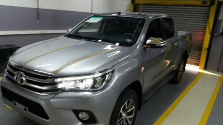 2016-Toyota-Hilux-1.jpg