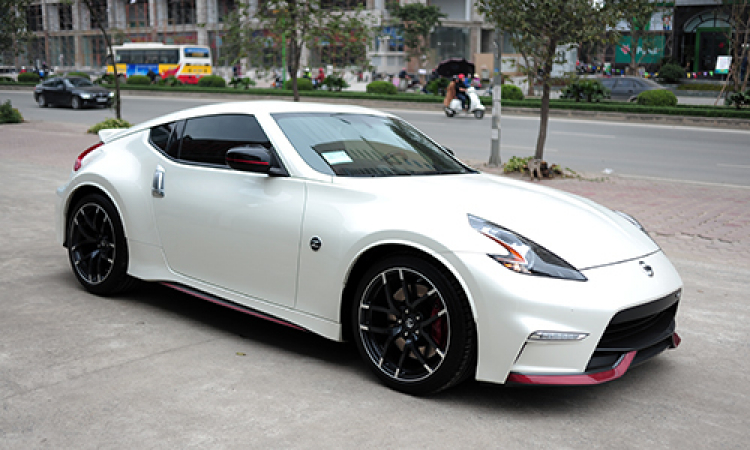 Khui công chiếc Nissan 370Z NISMO thứ 2 tại Việt Nam, số sàn mạnh 350 mã lực