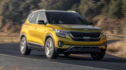 2022-kia-seltos-nightfall-edition-front-three-quarters.jpg