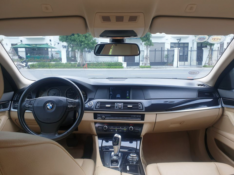 Xe sang BMW 523i có giá ngang Hyundai Elantra sau 10 năm sử dụng