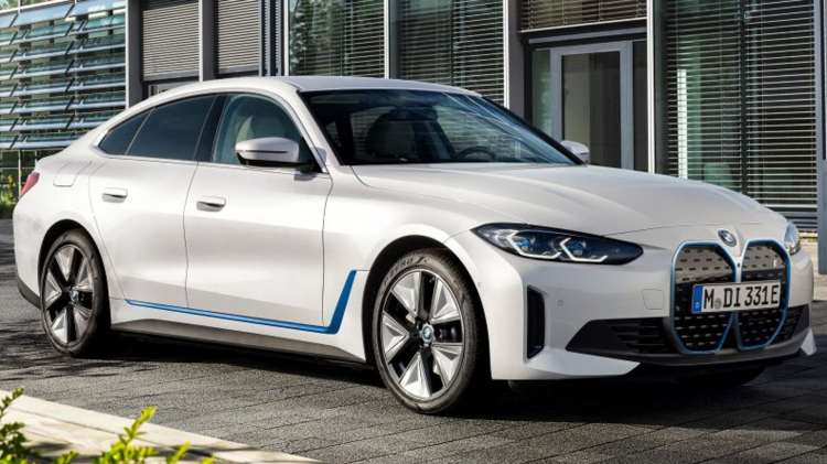 BMW i4 2022 chính thức lộ diện: mạnh 340 mã lực, phạm vi di chuyển 590km