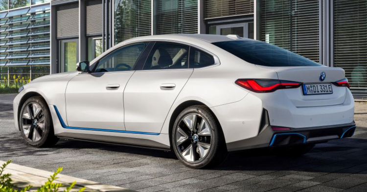 BMW i4 2022 chính thức lộ diện: mạnh 340 mã lực, phạm vi di chuyển 590km