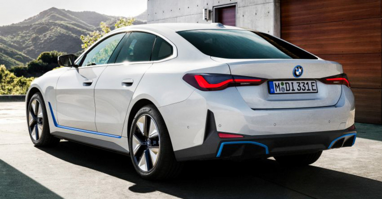 BMW i4 2022 chính thức lộ diện: mạnh 340 mã lực, phạm vi di chuyển 590km