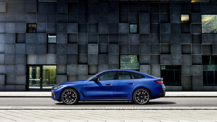 Chi tiết BMW i4 M50 2022 vừa ra mắt: xe điện hiệu suất cao có giá 65.900 USD