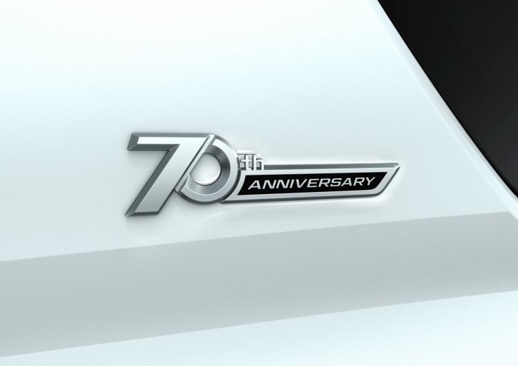 Toyota Land Cruiser Prado phiên bản kỷ niệm 70 năm chính thức ra mắt tại Nhật Bản