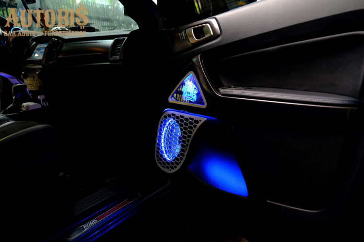 Ford Raptor với dàn âm thanh cực đỉnh | AUTOBIS