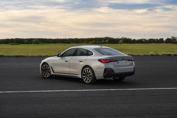 OS_BMW -20.jpg OS_BMW -20.jpg