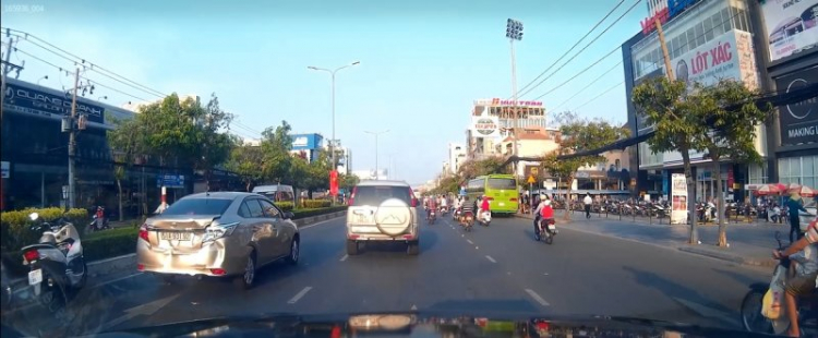 Trên đường Cộng Hòa chiều nay