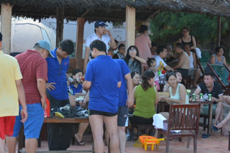 "Biển Gọi Hè Về" SuFC và những người bạn "Biển Gọi Hè Về" SuFC và những người bạn