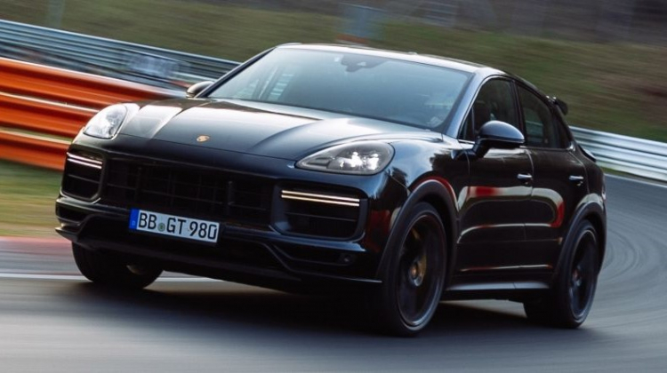 New-Porsche-Cayenne-Coupe-performance-variant-Nurburgring-record-1-850x445.jpg