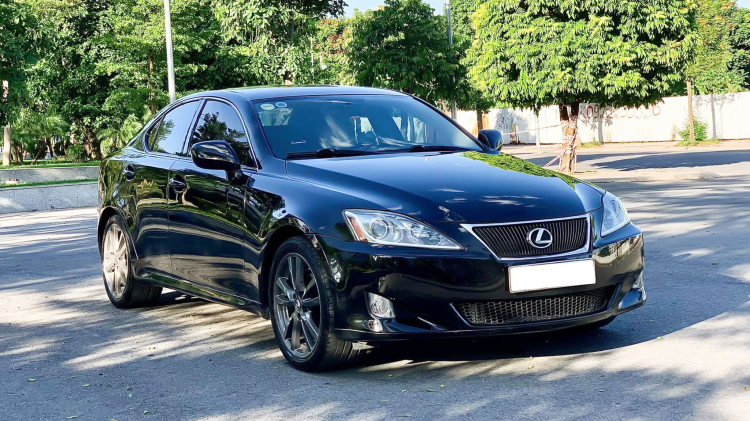 Hơn 10 năm tuổi, Lexus IS có giá ngang Vios: lựa chọn sedan hạng sang lành tính