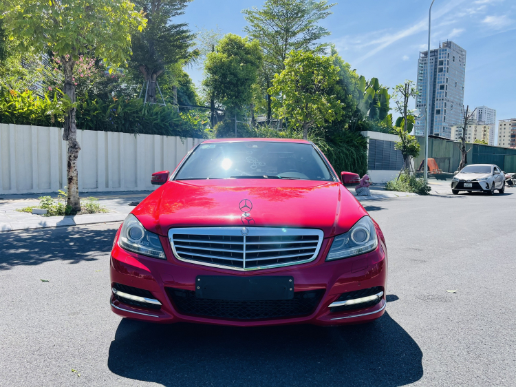 bán xe Mercedes C250 exclusive 2012 màu đỏ nội thất đen