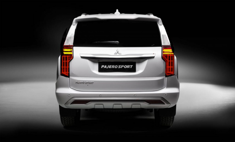 Đại lý giảm giá sâu cho Mitsubishi Pajero Sport một cầu VIN 2020, số lượng có hạn Đại lý giảm giá sâu cho Mitsubishi Pajero Sport một cầu VIN 2020, số lượng có hạn