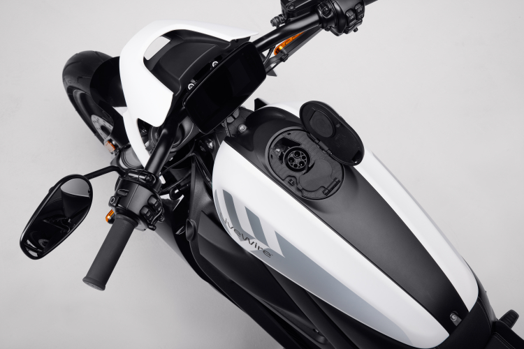 2021-Harley-Davidson-LiveWire-One-4.jpeg