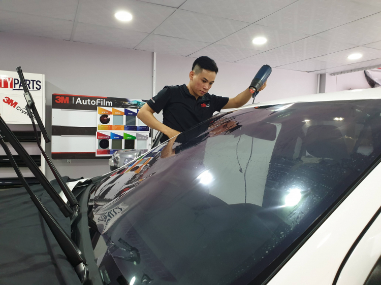 Cửa Hàng Dán Phim Cách Nhiệt 3M Tại Quận Thủ Đức Cửa Hàng Dán Phim Cách Nhiệt 3M Tại Quận Thủ Đức