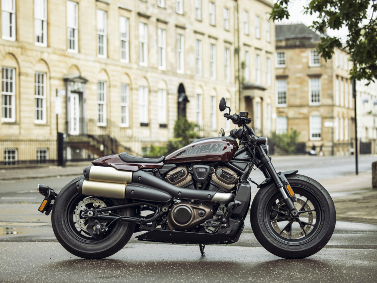 2021-Harley-Davidson-Sportster-S-RH1250S-16.jpeg