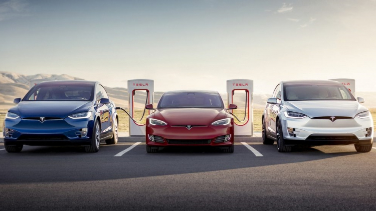 Tesla mở rộng mạng lưới trạm siêu sạc, cho các xe điện khác dùng chung
