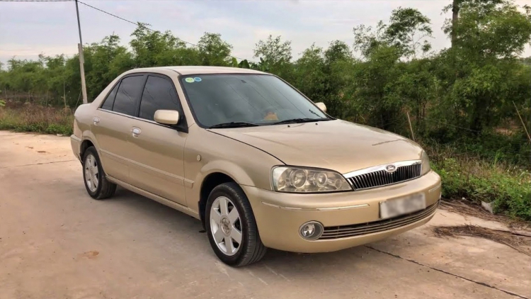 Ford Laser Ghia rao bán