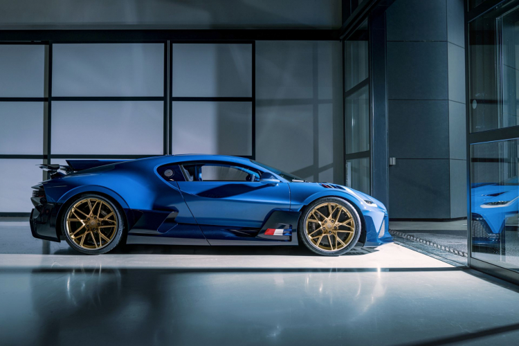 Bugatti-Divo-Final-3.jpg