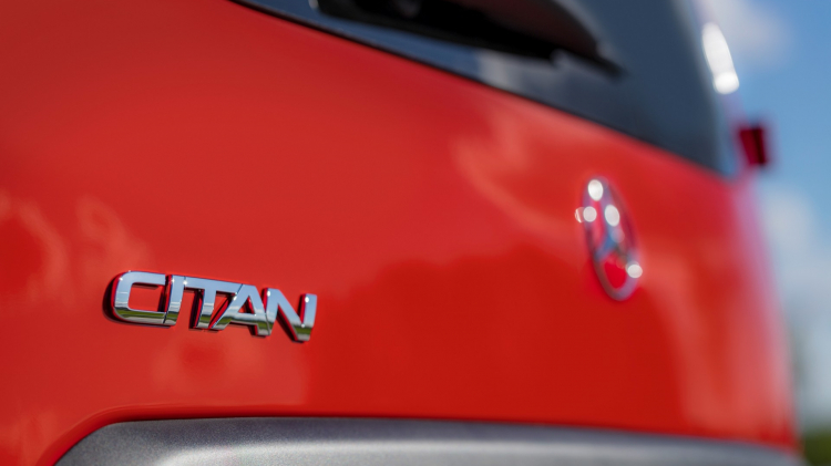 Otosaigon.com-Mercedes-Citan-2022-4.jpg