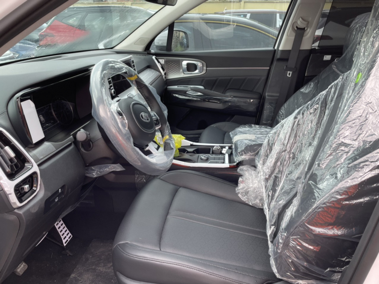 So sánh Hyundai Santa Fe và Kia Sorento bản Dầu Full: lựa chọn khó khăn trong tầm giá 1,4 tỷ đồng So sánh Hyundai Santa Fe và Kia Sorento bản Dầu Full: lựa chọn khó khăn trong tầm giá 1,4 tỷ đồng