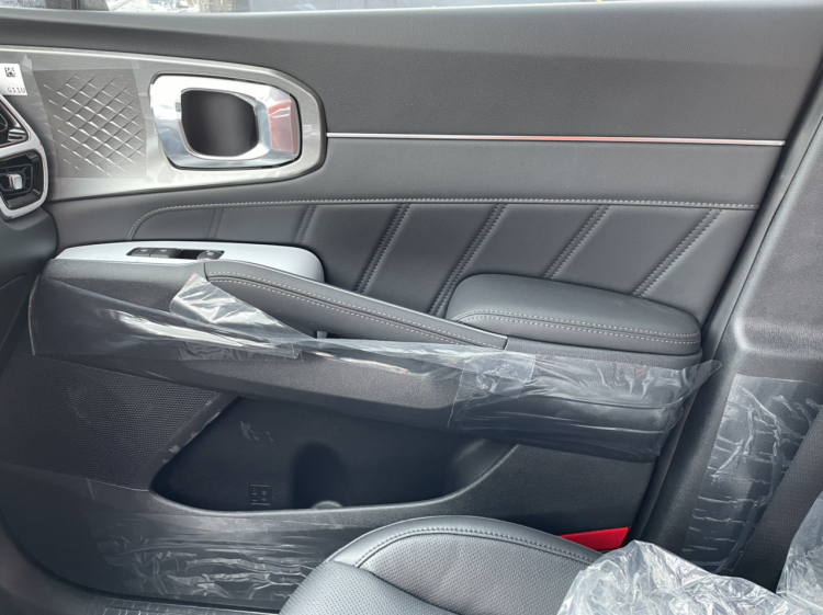 So sánh Hyundai Santa Fe và Kia Sorento bản Dầu Full: lựa chọn khó khăn trong tầm giá 1,4 tỷ đồng So sánh Hyundai Santa Fe và Kia Sorento bản Dầu Full: lựa chọn khó khăn trong tầm giá 1,4 tỷ đồng