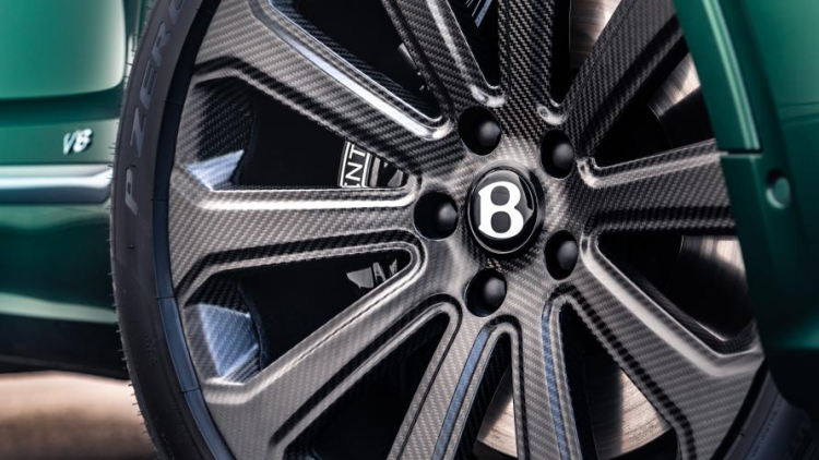 Bentley trình làng bộ mâm carbon lớn nhất thế giới cho Bentayga