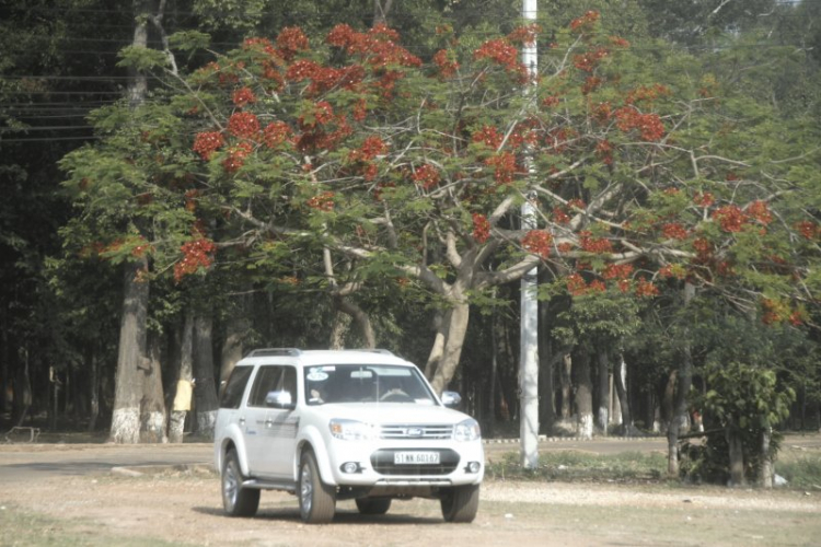 {FFC Challenger 2015}: CARAVAN VIỆT NAM - LÀO MỪNG NGÀY GIẢI PHÓNG 30/04/2015.