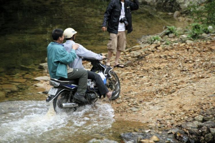 {FFC Challenger 2015}: CARAVAN VIỆT NAM - LÀO MỪNG NGÀY GIẢI PHÓNG 30/04/2015.