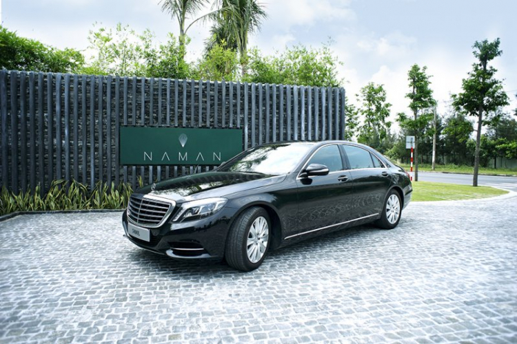 Mercedes-Benz Việt Nam bàn giao S400L cho khu nghỉ dưỡng 5 sao Naman Retreat