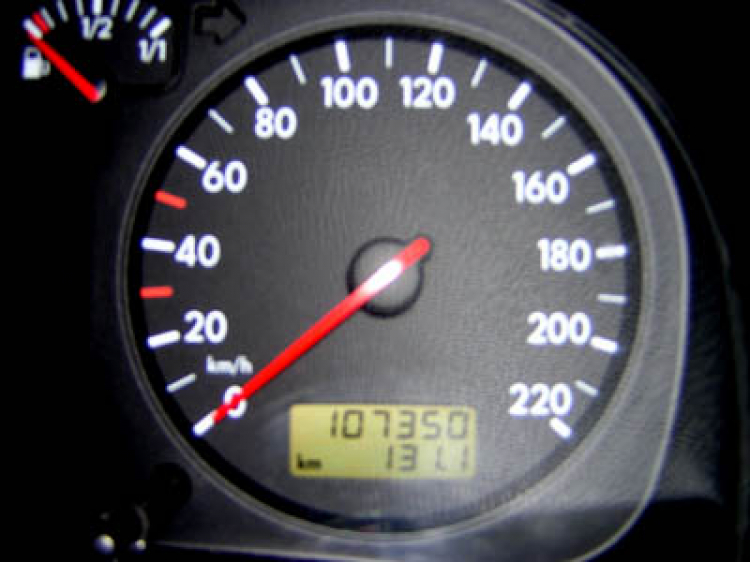 2 vạch đỏ trên đồng hồ tốc độ xe Kia ở mốc 30 và 50 km/h có ý nghĩa gì? 2 vạch đỏ trên đồng hồ tốc độ xe Kia ở mốc 30 và 50 km/h có ý nghĩa gì?
