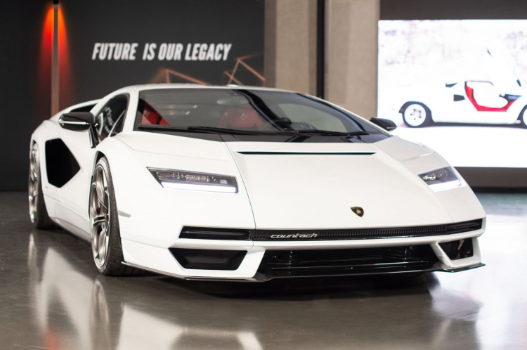 2022-Lamborghini-Countach-LPI-800-4-14.jpg