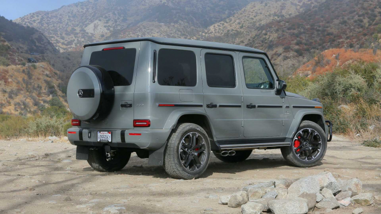 2021-mercedes-amg-g63-off-road-feature (3).jpg
