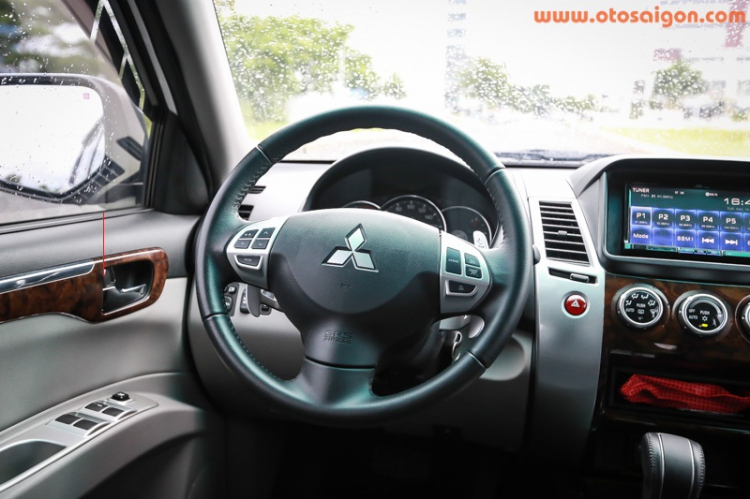 Hỏi về việc khóa cửa xe của Pajero Sport 2014 Hỏi về việc khóa cửa xe của Pajero Sport 2014