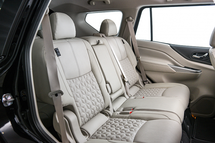 OS_NISSAN -30.jpg OS_NISSAN -30.jpg