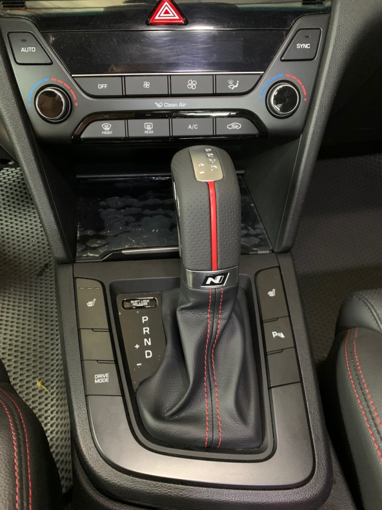 Hyundai Elantra N chính thức ra mắt tại Mỹ: Mạnh 286 mã lực, tăng tốc từ 0-100 km/h trong 5 giây