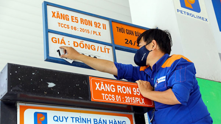 Giá xăng, dầu giảm đồng loạt từ 15h00 chiều nay 26/8 Giá xăng, dầu giảm đồng loạt từ 15h00 chiều nay 26/8