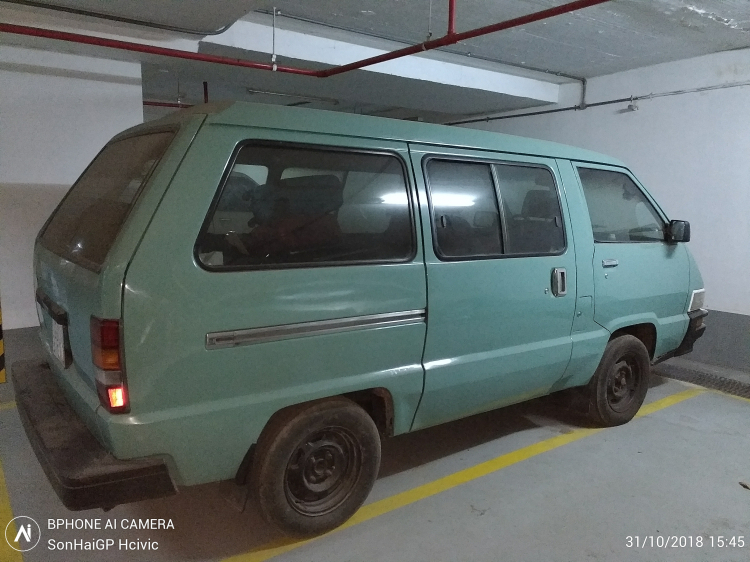 Nâng cấp Toyota Van LE đời 1987 trở thành ‘’căn nhà’’ di động để đi khắp Việt Nam