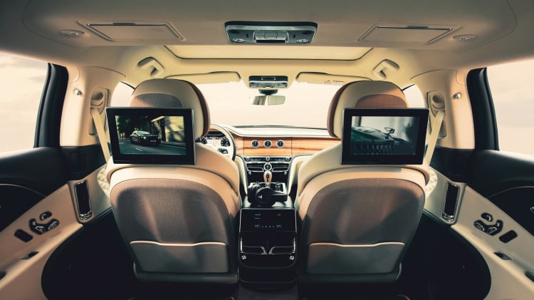 Bentley ra mắt hệ thống giải trí hàng ghế sau cho Bentayga và Flying Spur