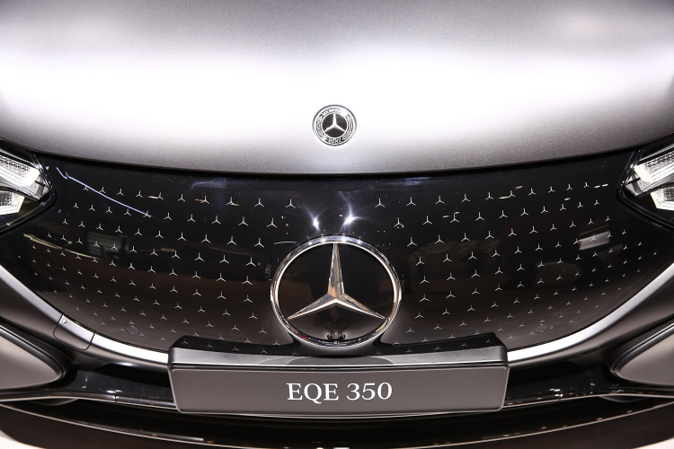 Ảnh thực tế Mercedes-Benz EQE Sedan 2023: Kẻ kế vị E-Class trong thế giới xe điện