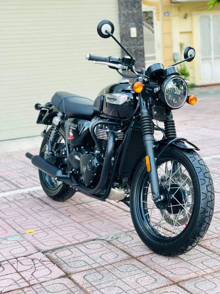 Triumph Bonneville T100 Black 2019 Xe Mới Triumph Bonneville T100 Black 2019 Xe Mới