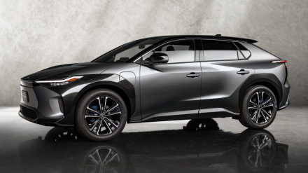 2021-Toyota-BZ4X-1-1024x555.jpg