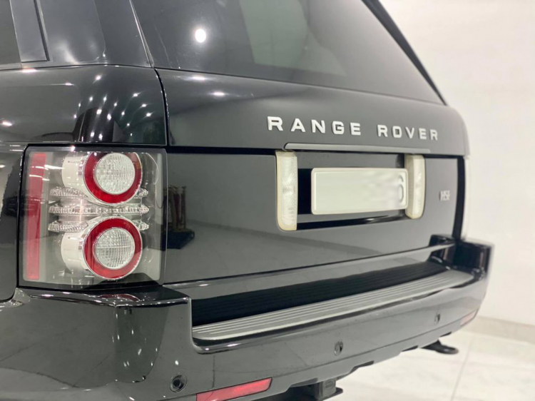 Range Rover hơn 10 năm tuổi rao bán ngang giá Fortuner mới: rẻ nhưng không phải ai cũng dám mua