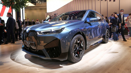 2022-BMW-iX-IAA-Munich-4.jpg