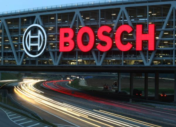 Bosch phun nước vào buồng đốt để tiết kiệm xăng và tăng hiệu suất
