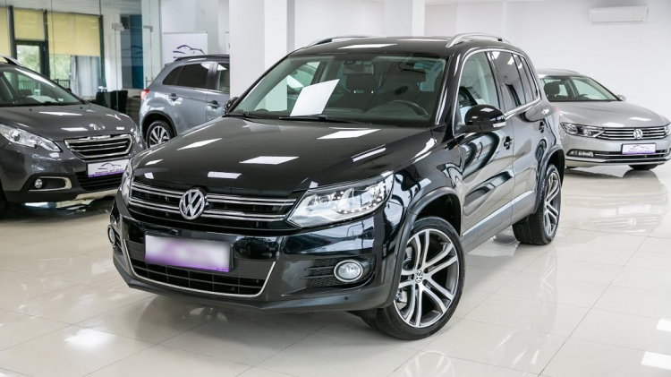 Xe VW Tiguan 2012 tự lock cửa là lỗi gì?